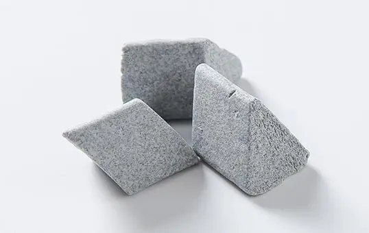 Ceramic-media-angle-cut-triangle 1